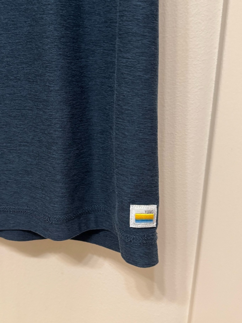 Vuori Strato Tech Shirt - Picture 2 of 3